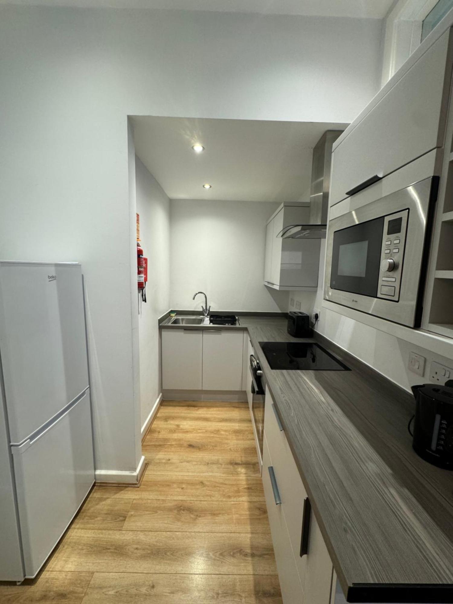 Armyn House Apartments, Your Coastal Escape In Falmouth Esterno foto