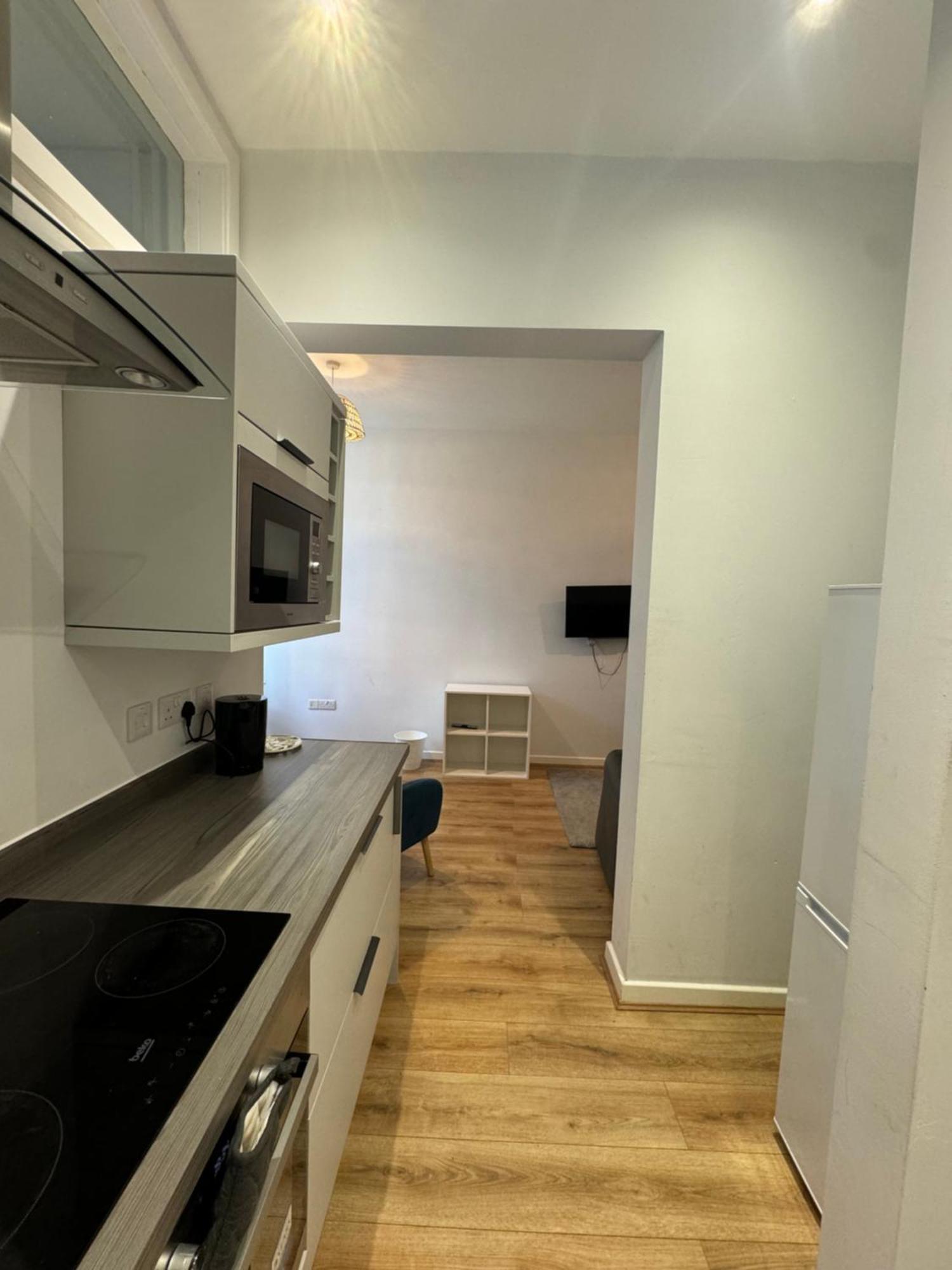 Armyn House Apartments, Your Coastal Escape In Falmouth Esterno foto